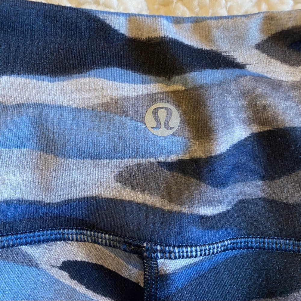 Camo lululemon 3/4 leggings